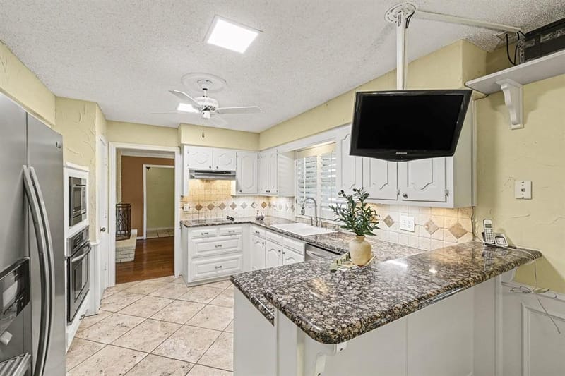 6503 Barfield Drive, Dallas TX 75252 - Photo 11