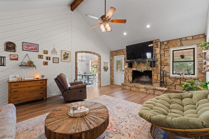 312 Trailwood Drive, Joshua TX 76058 - Photo 9