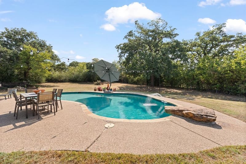312 Trailwood Drive, Joshua TX 76058 - Photo 37