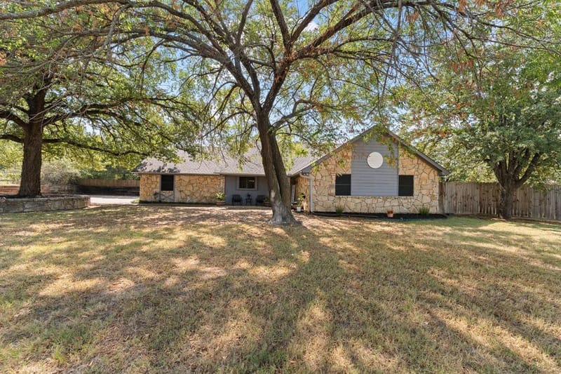 312 Trailwood Drive, Joshua TX 76058 - Photo 39