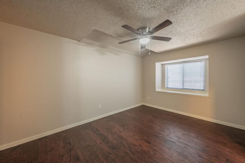 6402 Valleybrooke Court, Arlington TX 76001 - Photo 27
