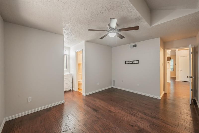 6402 Valleybrooke Court, Arlington TX 76001 - Photo 26