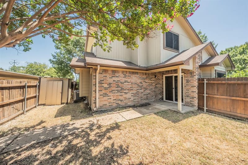6402 Valleybrooke Court, Arlington TX 76001 - Photo 36