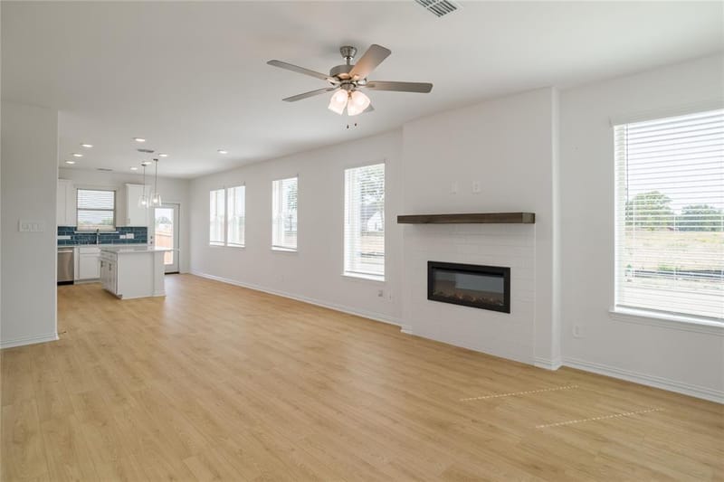 8704 Saratoga Street, Aubrey TX 76258 - Photo 7