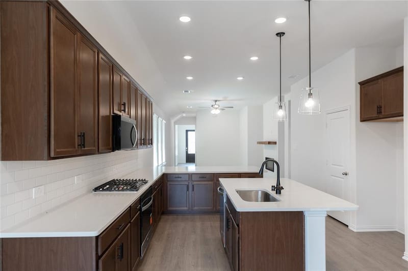 8716 Saratoga Street, Aubrey TX 76227 - Photo 6
