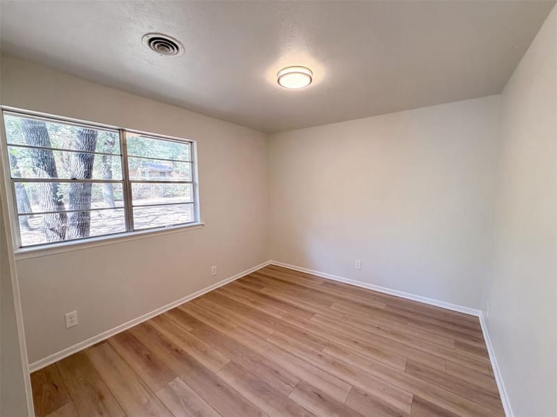1229 King Drive, Bedford TX 76022 - Photo 13