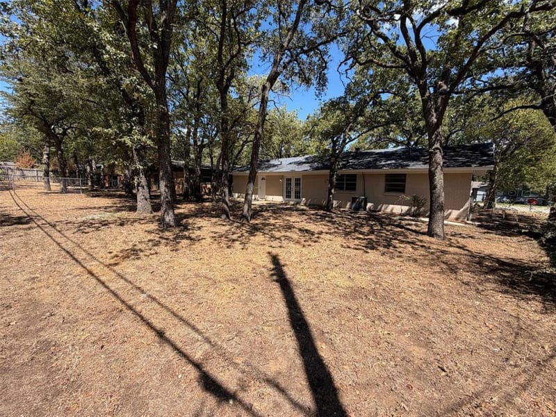 1229 King Drive, Bedford TX 76022 - Photo 22