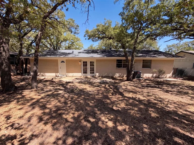 1229 King Drive, Bedford TX 76022 - Photo 5