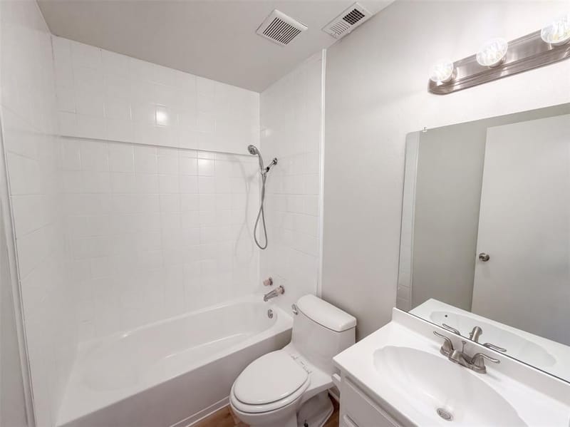 1229 King Drive, Bedford TX 76022 - Photo 18