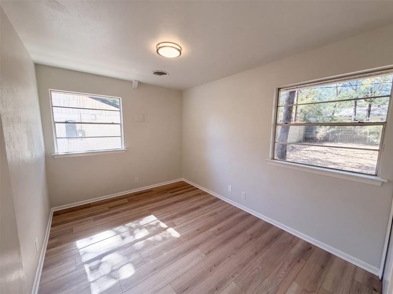 1229 King Drive, Bedford TX 76022 - Photo 15