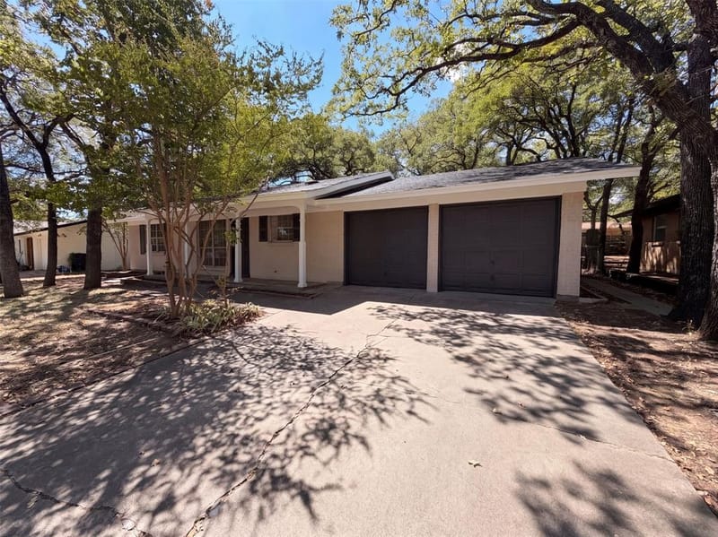 1229 King Drive, Bedford TX 76022 - Photo 19