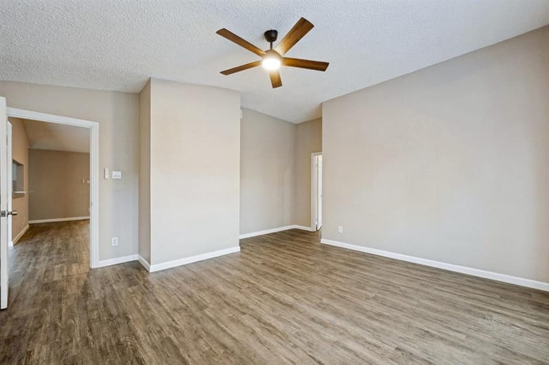 1509 Caplin Drive, Arlington TX 76018 - Photo 10