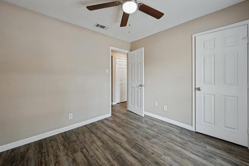 1509 Caplin Drive, Arlington TX 76018 - Photo 18