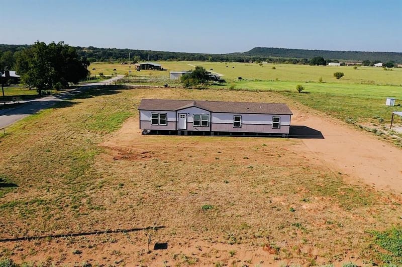 11 Kenzi Drive, Mineral Wells TX 76067