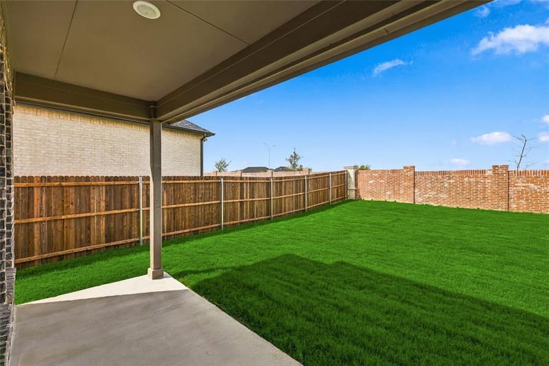16517 Japanese Maple Drive, Fort Worth TX 76247 - Photo 32
