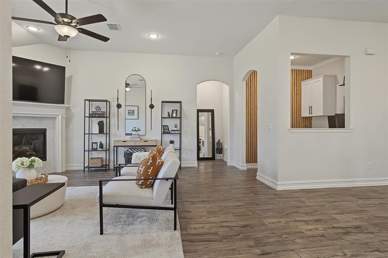 804 Sweeping Butte Drive, Fort Worth TX 76052 - Photo 13