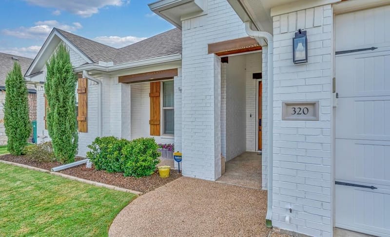 320 Daisy Lane, Robinson TX 76706 - Photo 2