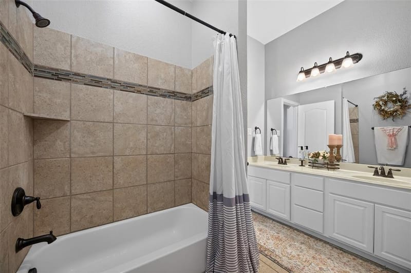 225 Diamond Rose Drive, Burleson TX 76028 - Photo 32