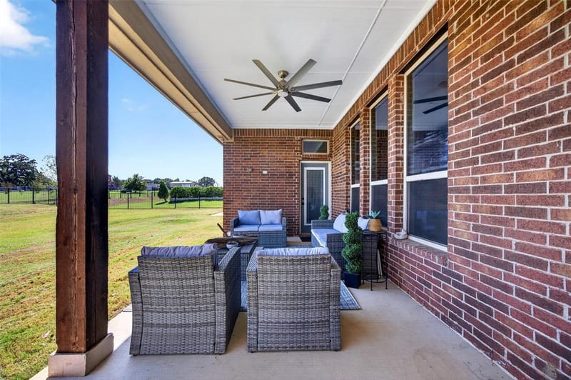 225 Diamond Rose Drive, Burleson TX 76028 - Photo 9