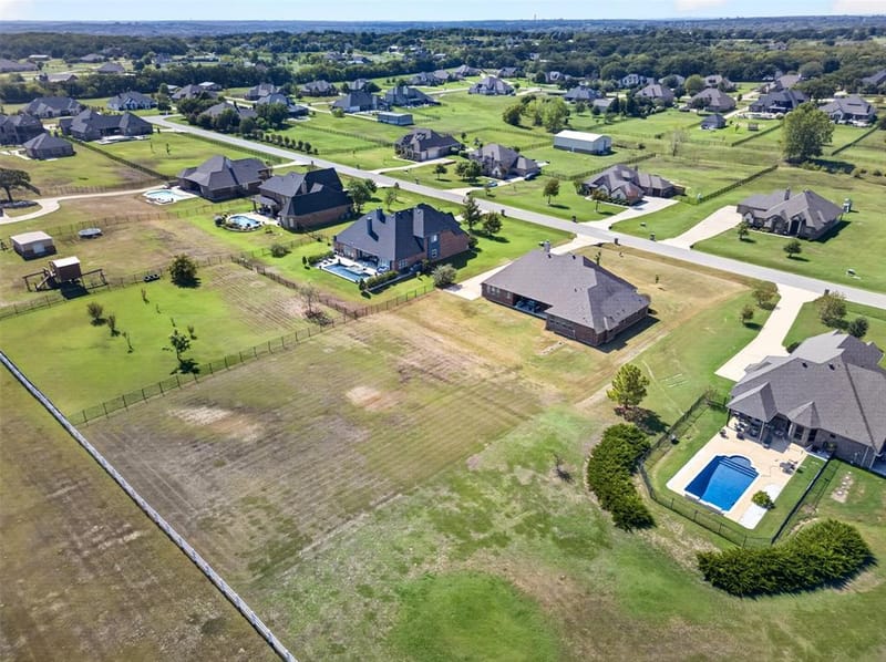 225 Diamond Rose Drive, Burleson TX 76028 - Photo 37