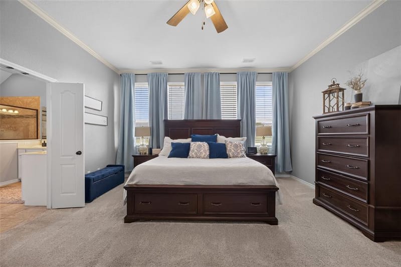 225 Diamond Rose Drive, Burleson TX 76028 - Photo 4