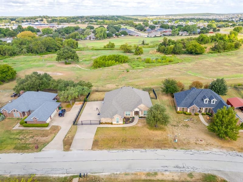 703 Country Club Drive, Joshua TX 76058 - Photo 6