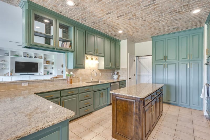 703 Country Club Drive, Joshua TX 76058 - Photo 17