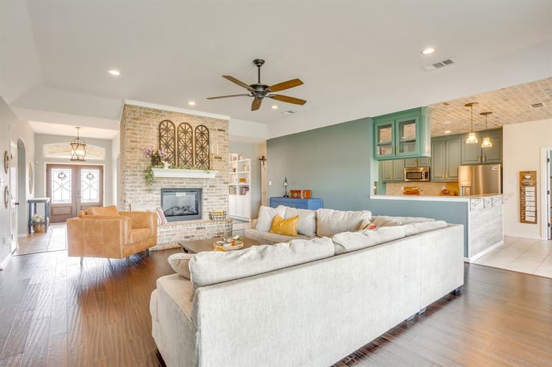 703 Country Club Drive, Joshua TX 76058 - Photo 12
