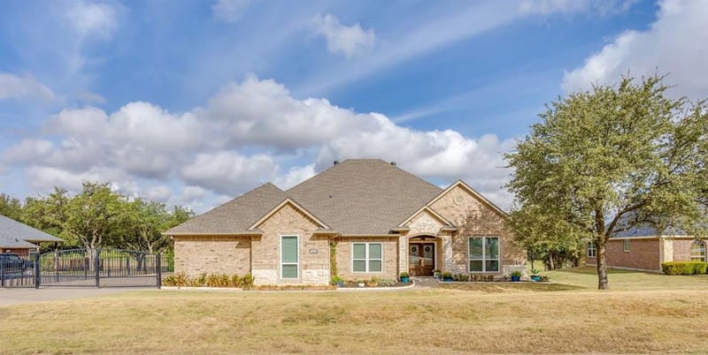 703 Country Club Drive, Joshua TX 76058