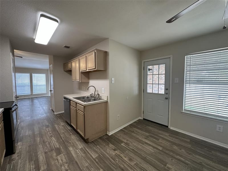 1409 Misty Meadow Drive, Midlothian TX 76065 - Photo 8