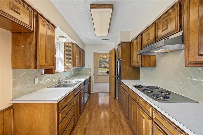 3845 Delmas Drive, Benbrook TX 76116 - Photo 12