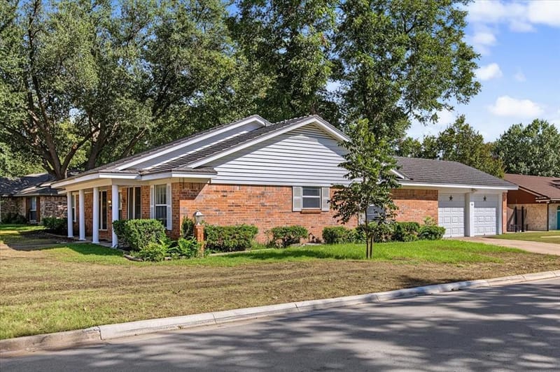 3845 Delmas Drive, Benbrook TX 76116 - Photo 29