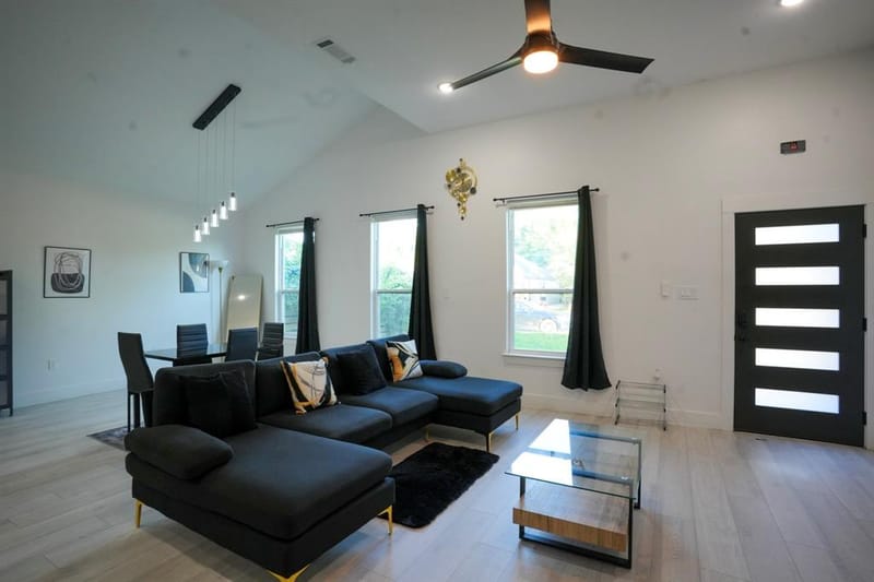 4523 Solar Lane, Dallas TX 75216 - Photo 9