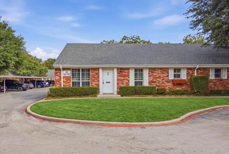 1061 Roaring Springs Road, Fort Worth TX 76114 - Photo 32