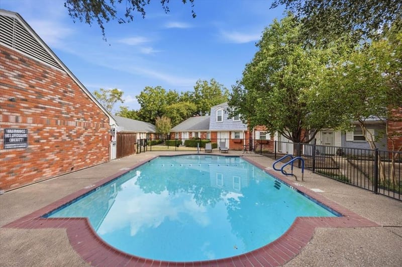 1061 Roaring Springs Road, Fort Worth TX 76114 - Photo 25