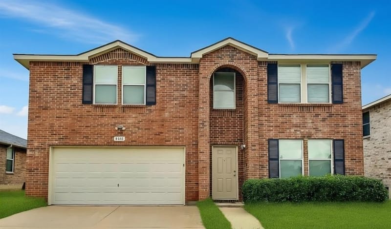8431 Redheart Street, Arlington TX 76002