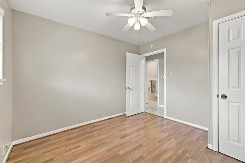 1111 Elmwood Street, Gainesville TX 76240 - Photo 14