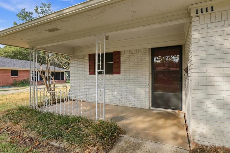 1111 Elmwood Street, Gainesville TX 76240 - Photo 35
