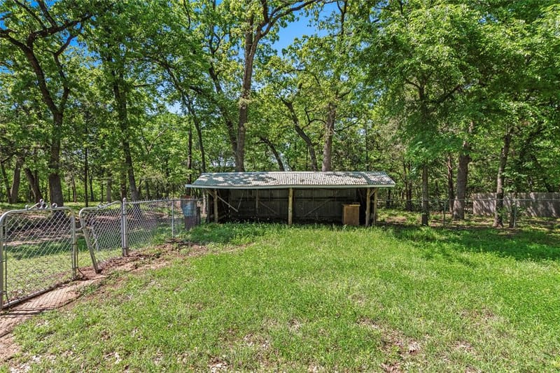 125 Harrell Street, Gun Barrel City TX 75156 - Photo 33