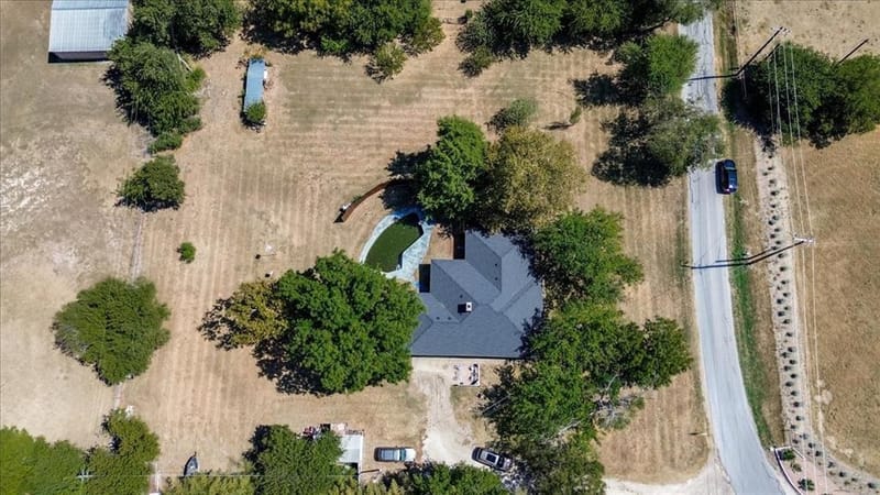 3211 Bluegrass Drive, Midlothian TX 76065