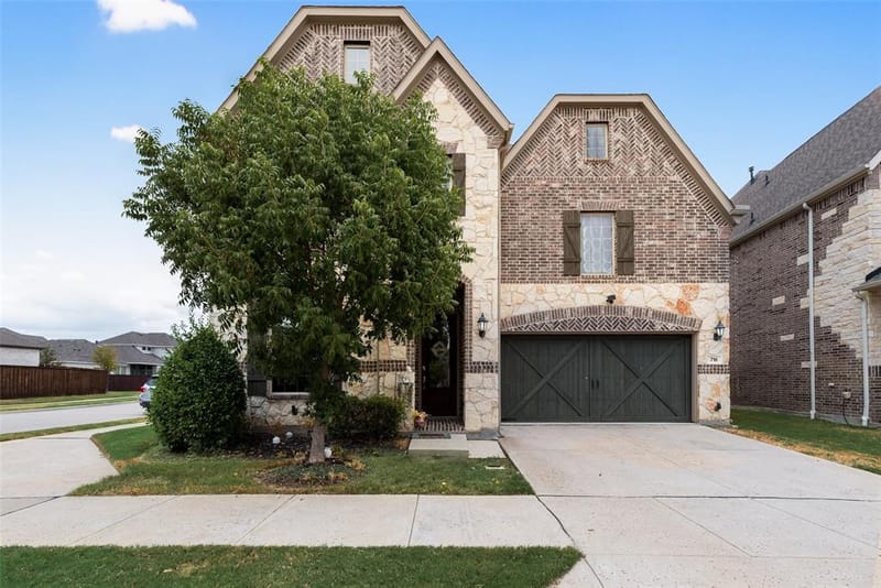 718 Waterbrook Parkway, Argyle TX 76226