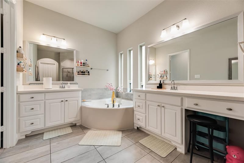 718 Waterbrook Parkway, Argyle TX 76226 - Photo 29