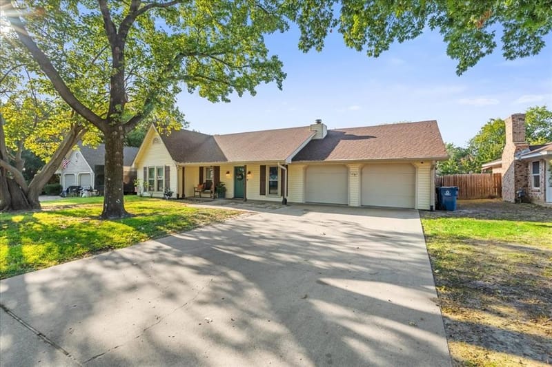508 Lakewood Avenue, Corsicana TX 75110 - Photo 2