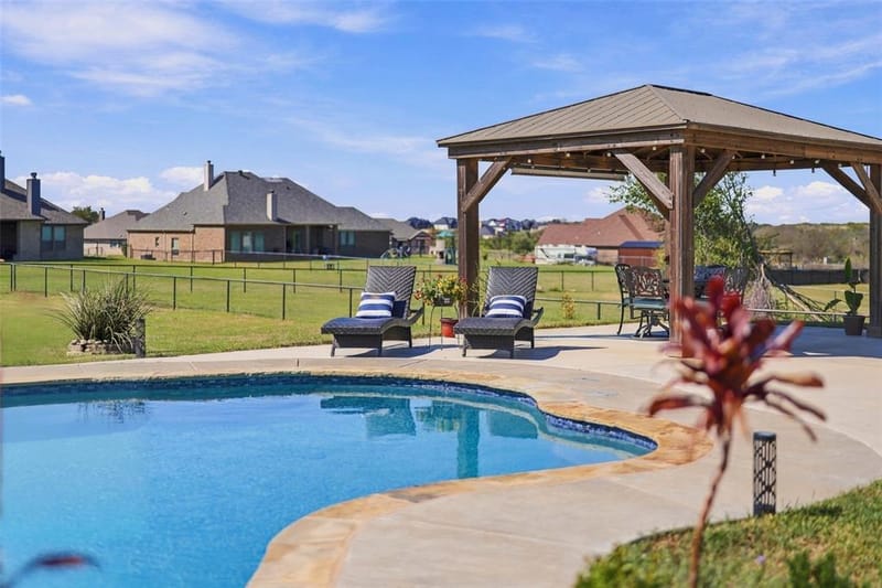 139 Stanford Lane, Springtown TX 76082 - Photo 17