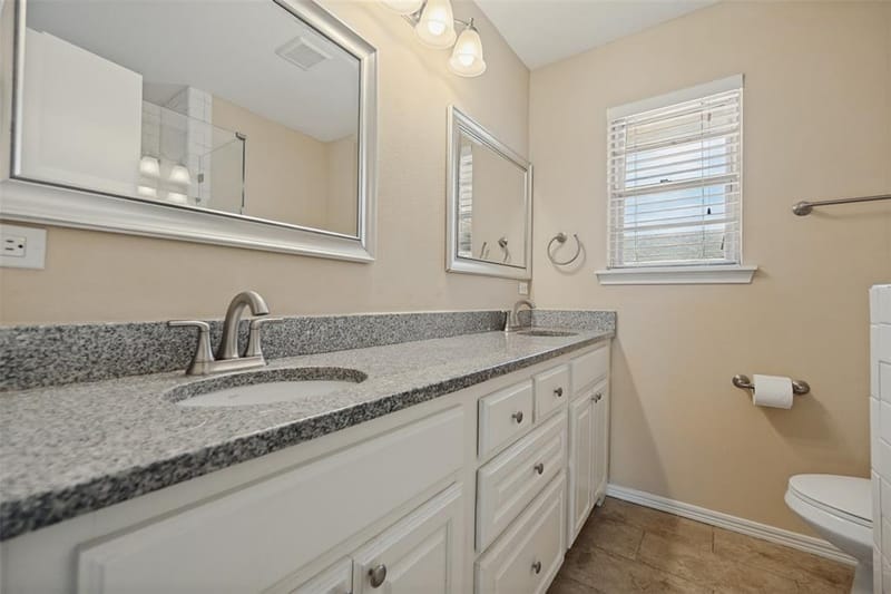 9941 Chippendale Drive, Dallas TX 75238 - Photo 16
