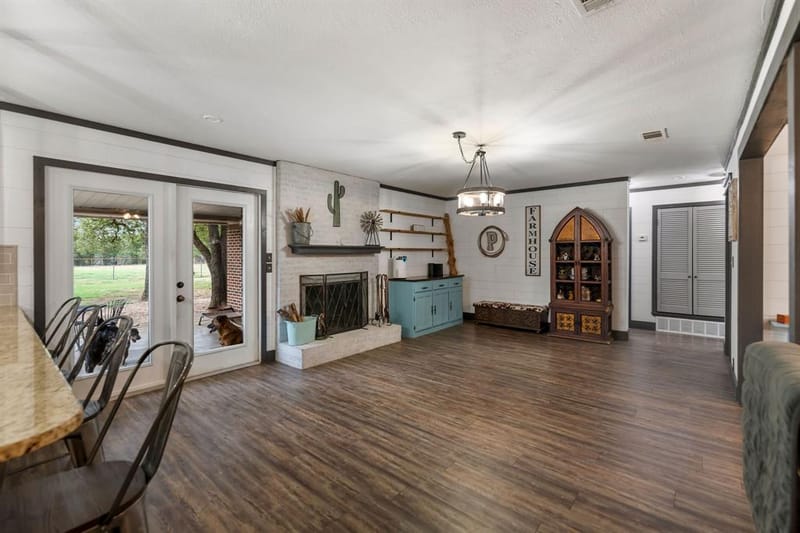 214 De La Cruz Street, Weatherford TX 76085 - Photo 8