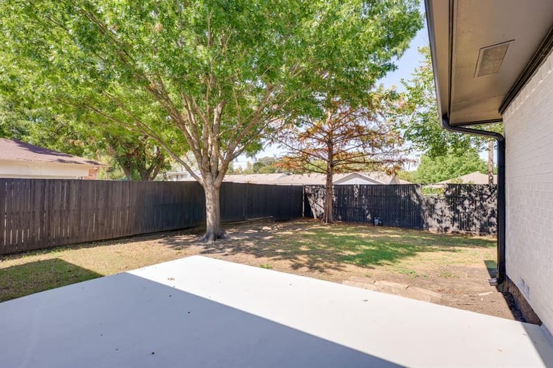 1217 Mayfield Avenue, Garland TX 75041 - Photo 32