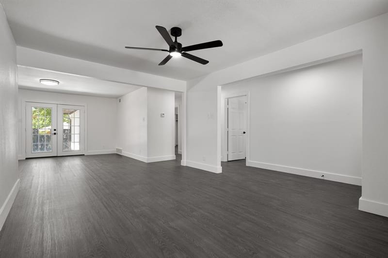 1217 Mayfield Avenue, Garland TX 75041 - Photo 10