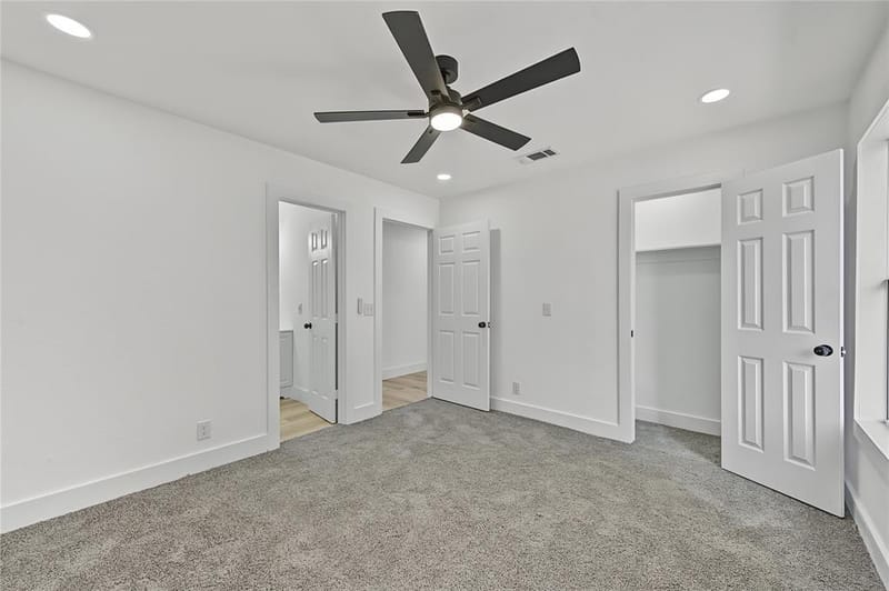 940 E Tucker Street, Fort Worth TX 76104 - Photo 12