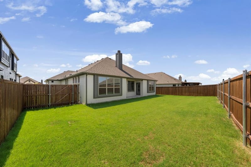 401 Barnfield Road, Cleburne TX 76033 - Photo 24
